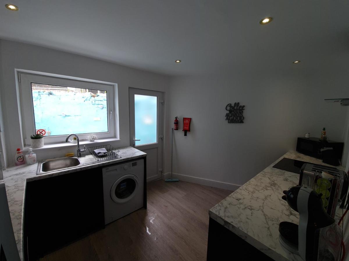 Ocean Pearl - 4 Bedroom House Swansea Exteriör bild